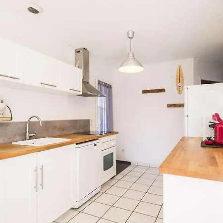 Holiday home Maison Proche - 5 Pers. - Fr-1-877-13 *